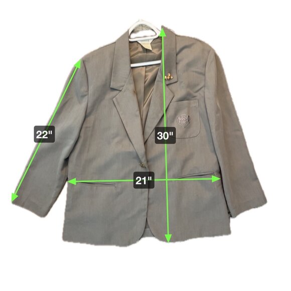 VINTAGE Sellecca Womens Light Gray Blazer Jacket with Embroidered Crest SZ 12P - Picture 9 of 9